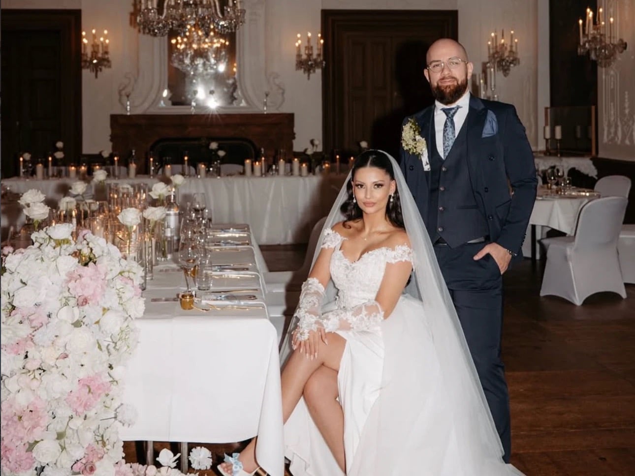 Isa Ulubaev mit seiner Frau an ihrem Hochzeitstag